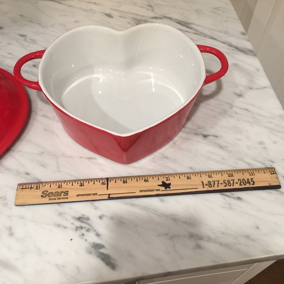 Heart oven safe ceramic dish!❤️ - Picture 7 of 8